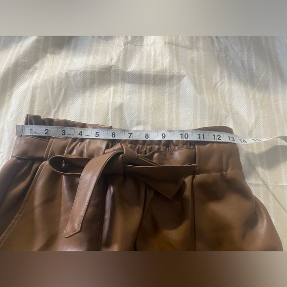 Olivaceous Women’s Brown/Tan Vegan Leather Shorts with front tie detail size L - Picture 5 of 7
